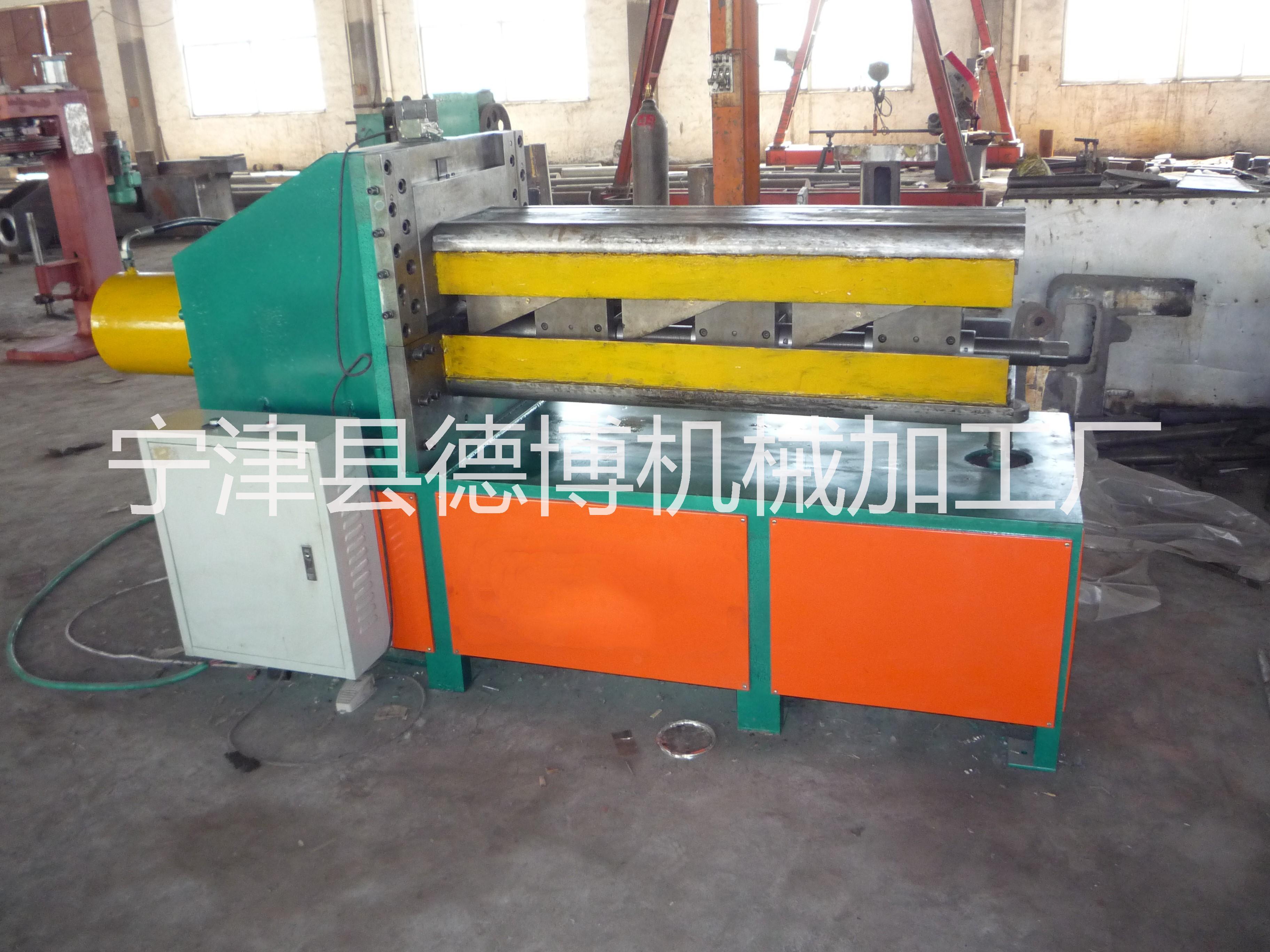 德博機械供應(yīng)FC300液壓翻邊機