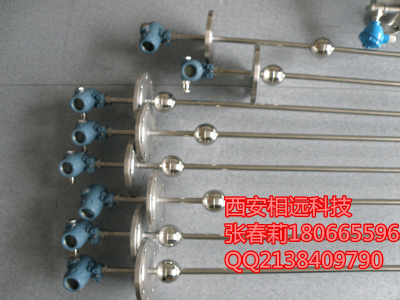 磁致伸液位計圖片