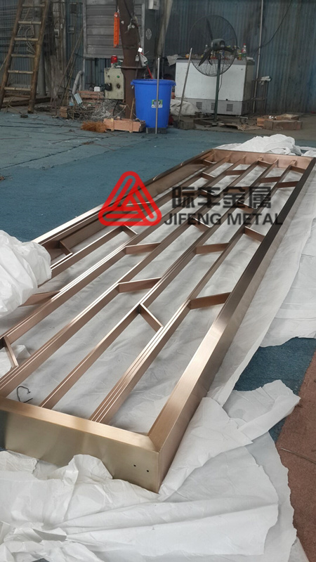 拉絲面鈦金不銹鋼屏風(fēng)圖片