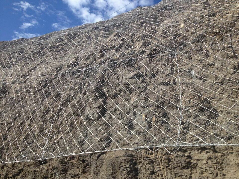 邊坡防護(hù)網(wǎng)圖片/邊坡防護(hù)網(wǎng)樣板圖 (2)