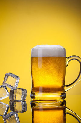 大連代理進(jìn)口啤酒報(bào)關(guān)丨拖車丨倉(cāng)儲(chǔ)圖片