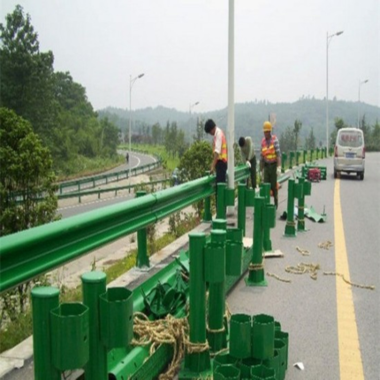 正寧公路護(hù)欄批發(fā)廠家