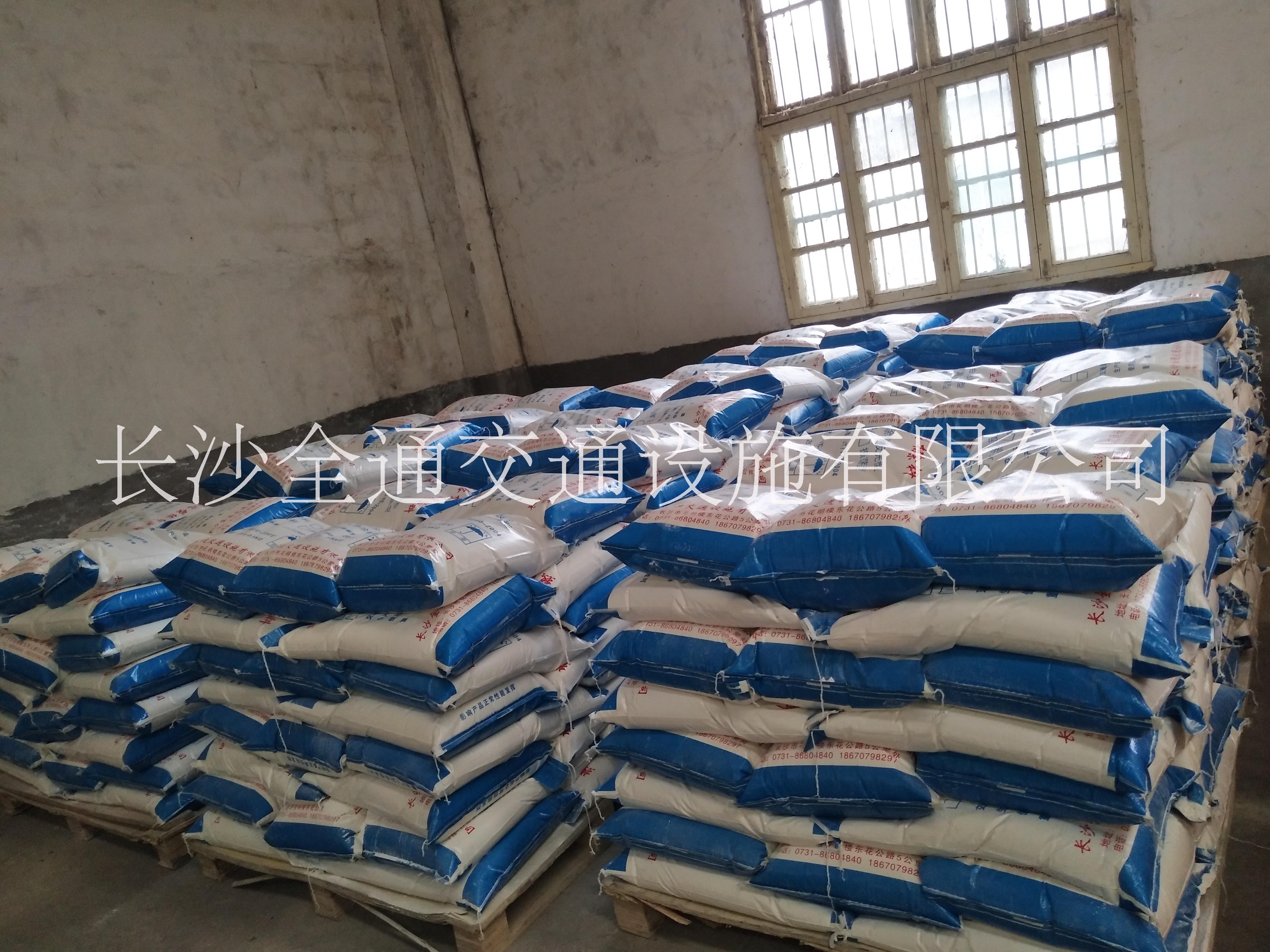 湖南長沙熱熔標線涂料圖片