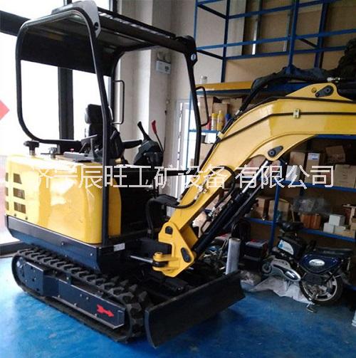 CW22型履帶式挖掘機(jī)圖片