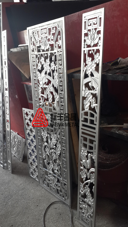 鈦金不銹鋼激光鏤空隔斷屏風