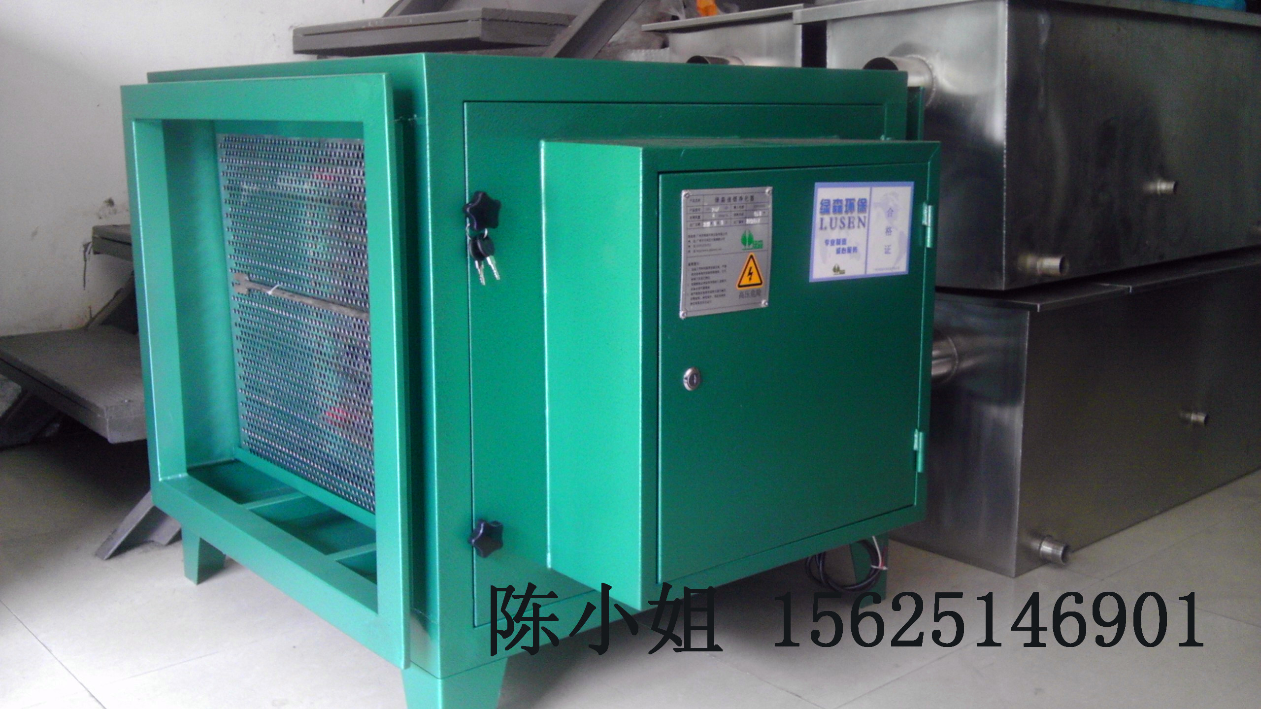 廠家供應(yīng)浙江杭州廚房油煙凈化器圖片