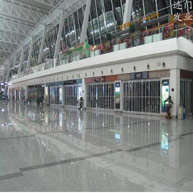 廣州深圳東莞中山弧形水晶折疊門(mén)PC透明電動(dòng)卷簾門(mén)水晶遙控卷閘門(mén)