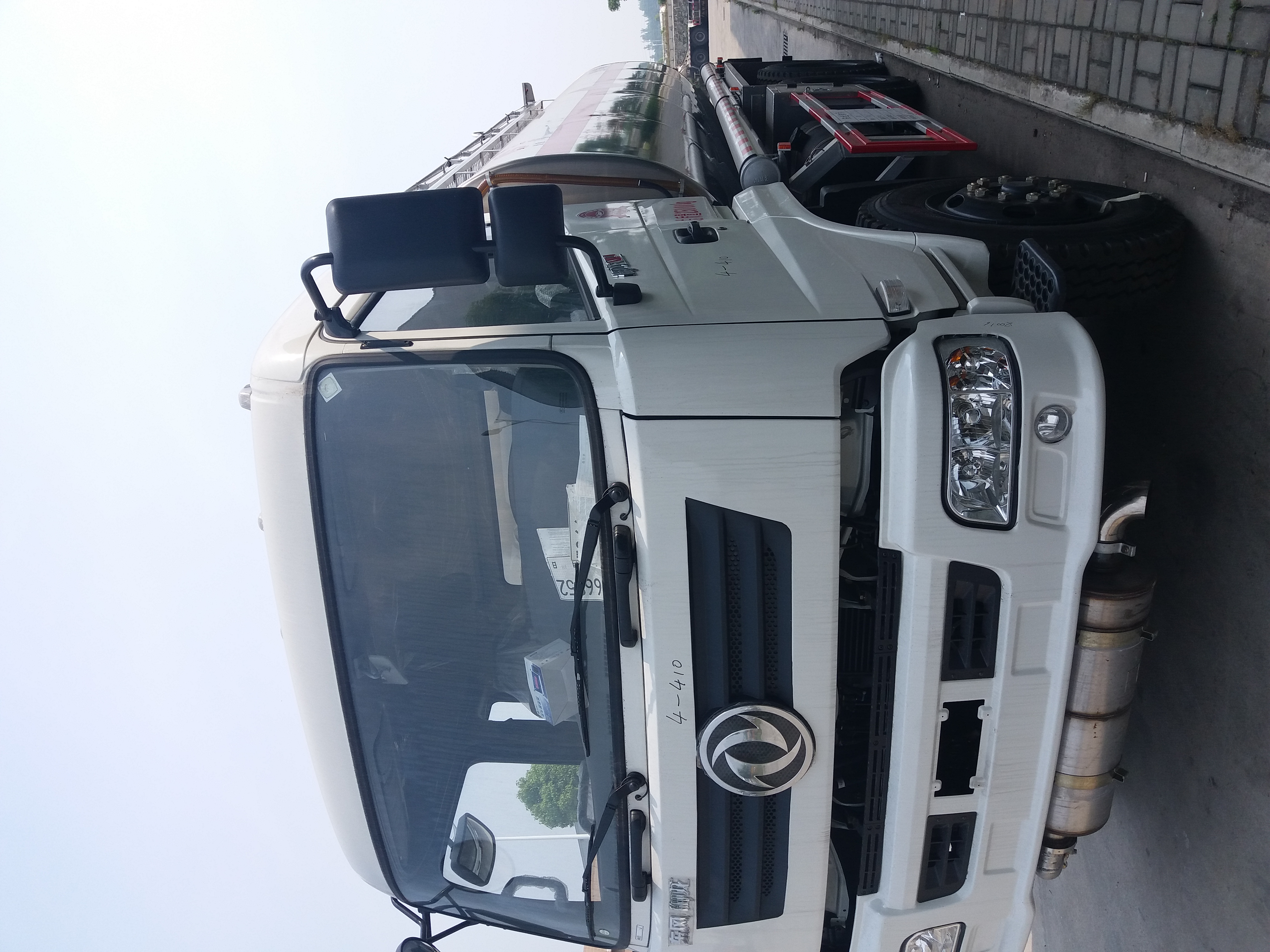 8噸油罐車圖片/8噸油罐車樣板圖 (2)