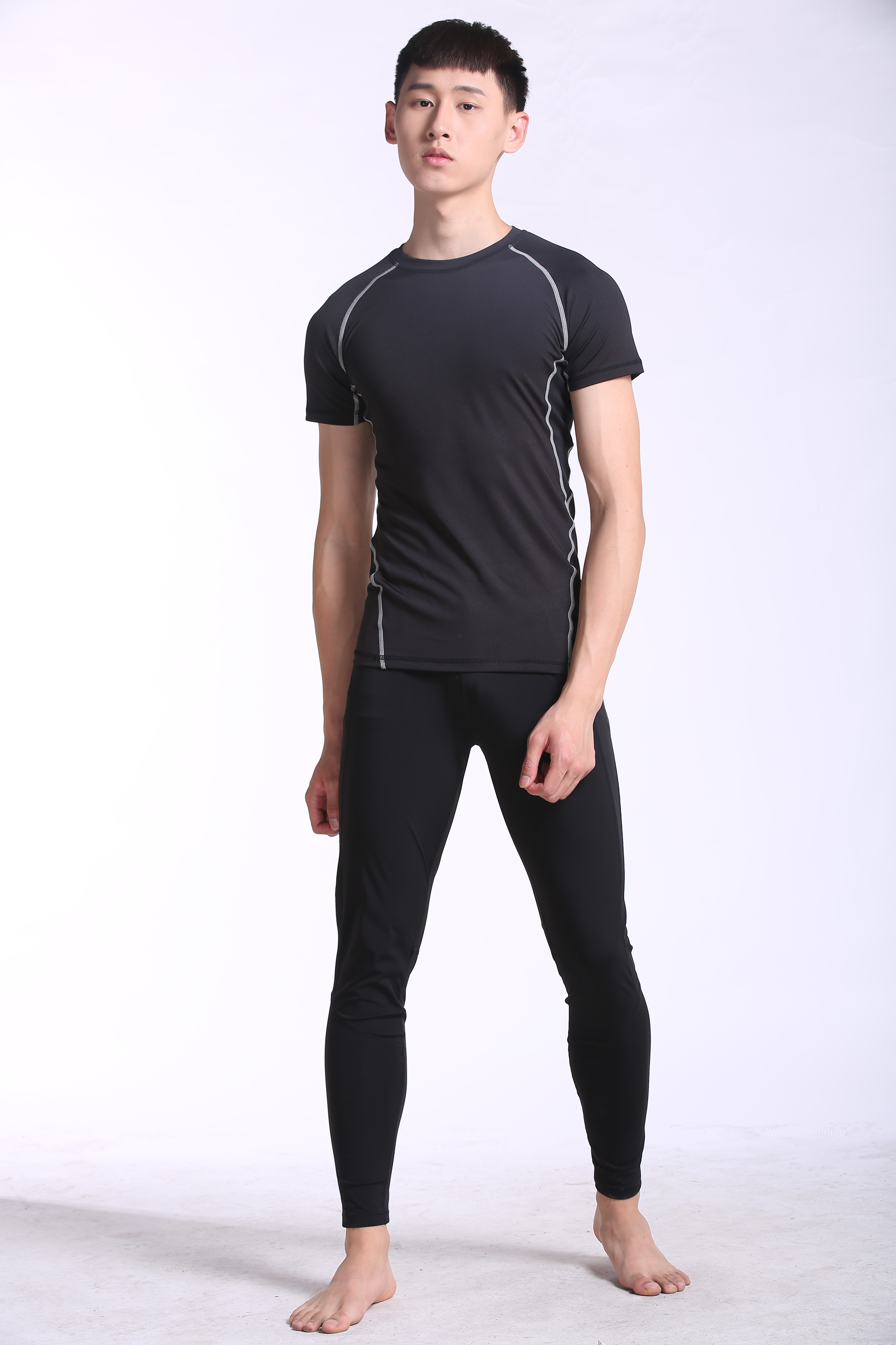 男式短t恤短袖圖片