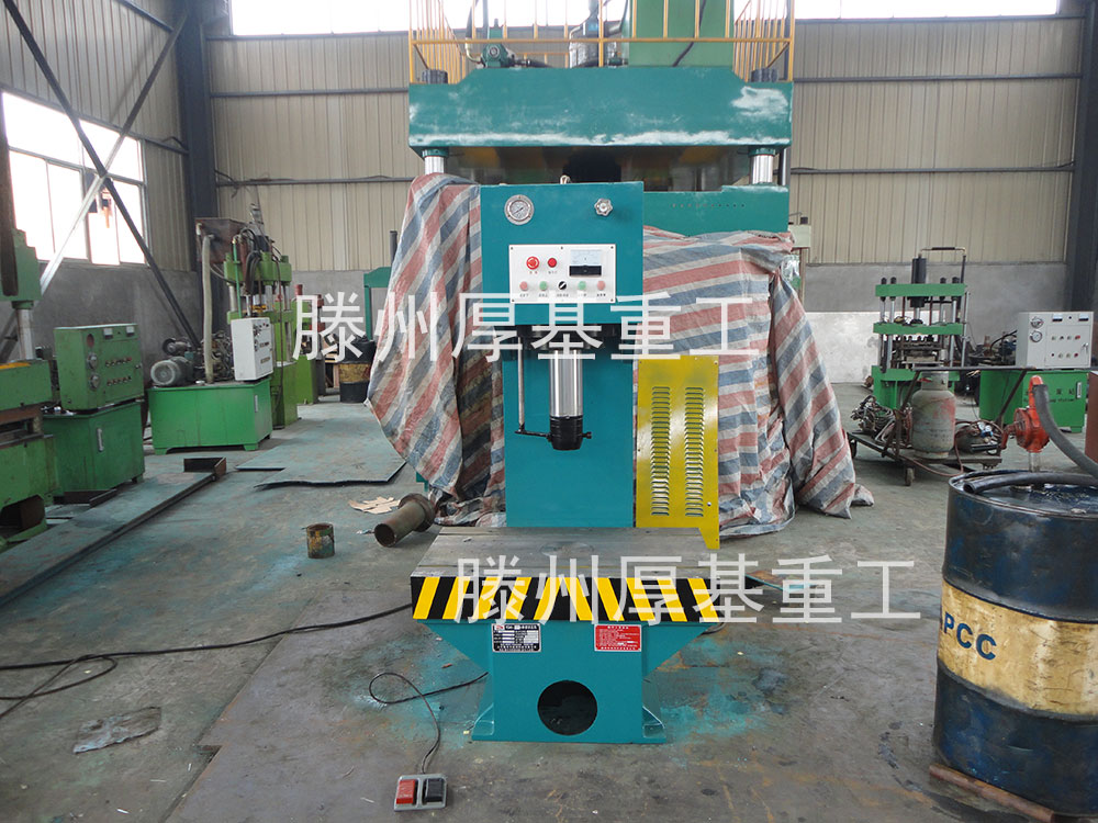 供應(yīng)100噸單臂液壓機(jī) 金屬拉伸圖片