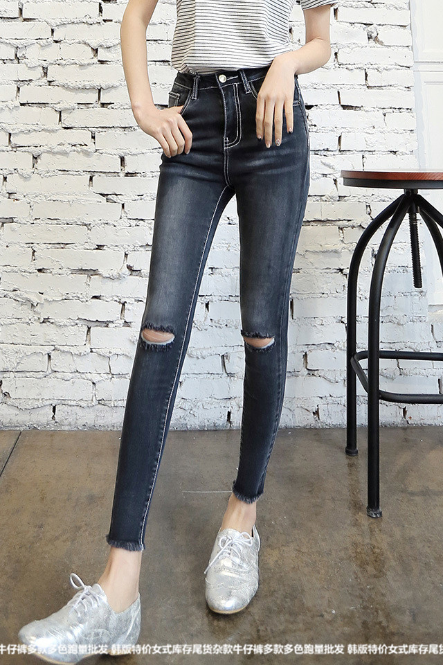 廣東便宜服裝批發(fā)便宜的尾貨牛仔褲圖片