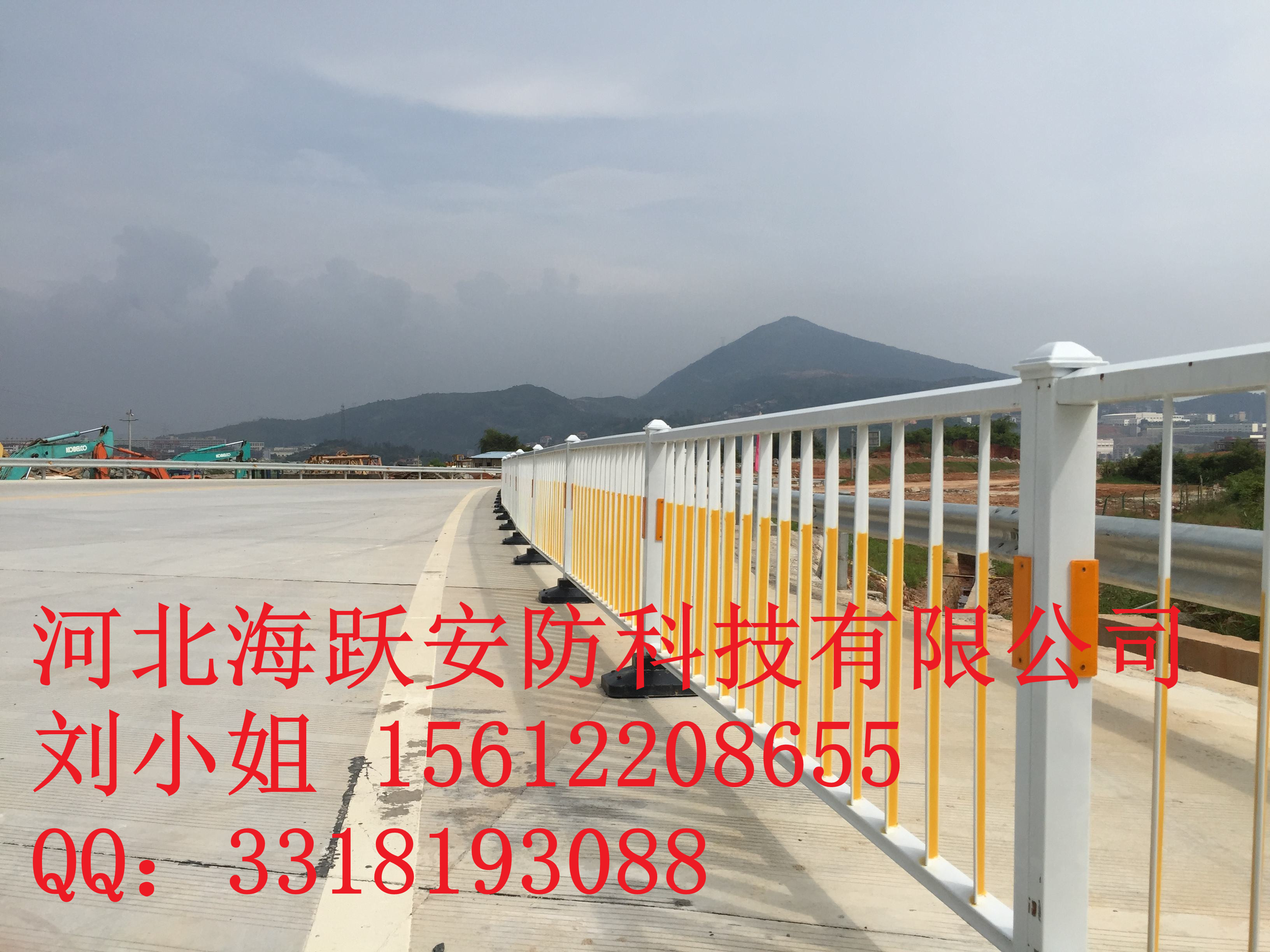 易縣哪里有護(hù)欄賣？路中間的護(hù)欄圖片