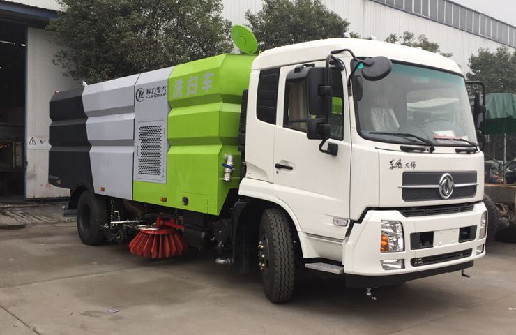 掃路車的優(yōu)點 掃路車的特點和工作原理