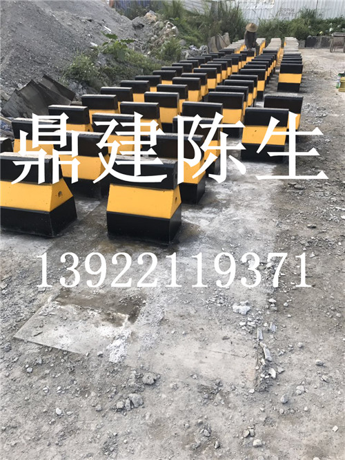 水泥隔離墩?qǐng)D片/水泥隔離墩樣板圖 (4)