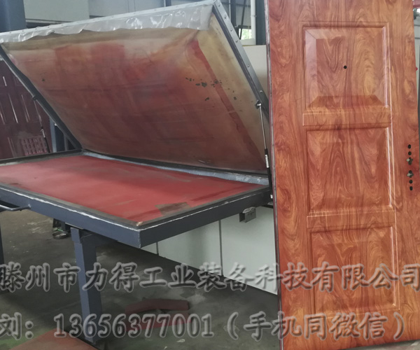供應(yīng)新款門板門扇木紋轉(zhuǎn)印機 真空木紋轉(zhuǎn)印機
