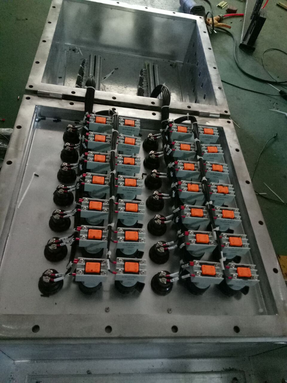 BXMD風(fēng)機防爆控制箱圖片