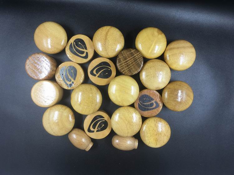 廠家定做各類木制杯蓋汽車香水香薰 木制杯蓋廠家 木制杯蓋批發(fā) 木制杯蓋價格 木制杯蓋定制