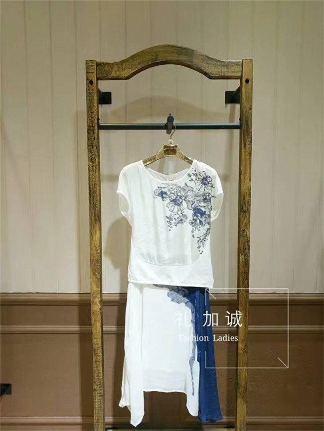 女裝折扣店圖片/女裝折扣店樣板圖 (3)