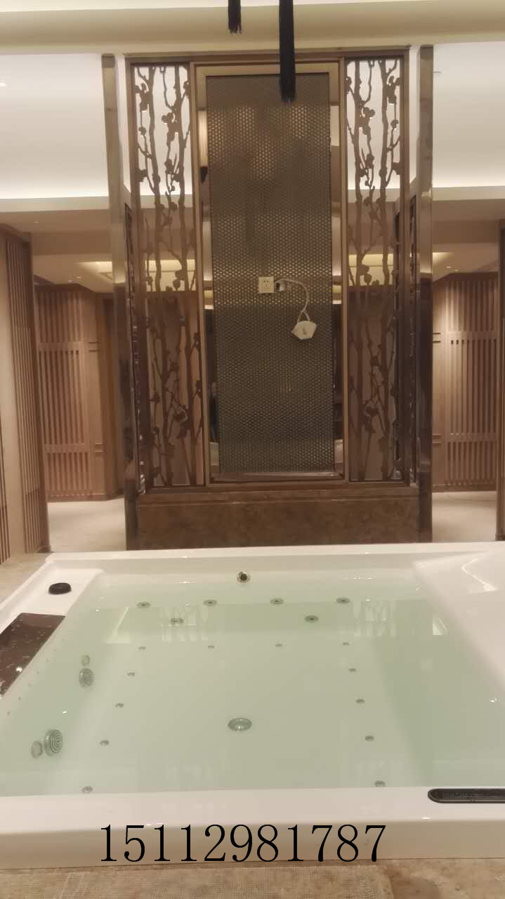 歐式鏤空不銹鋼落地工藝屏風(fēng)廠家