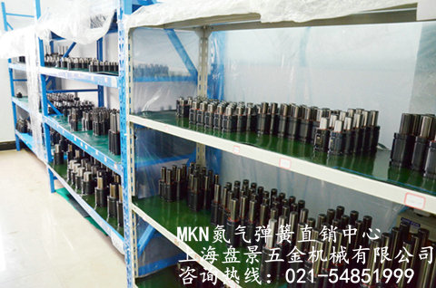 邁肯納MACKENNA圖片