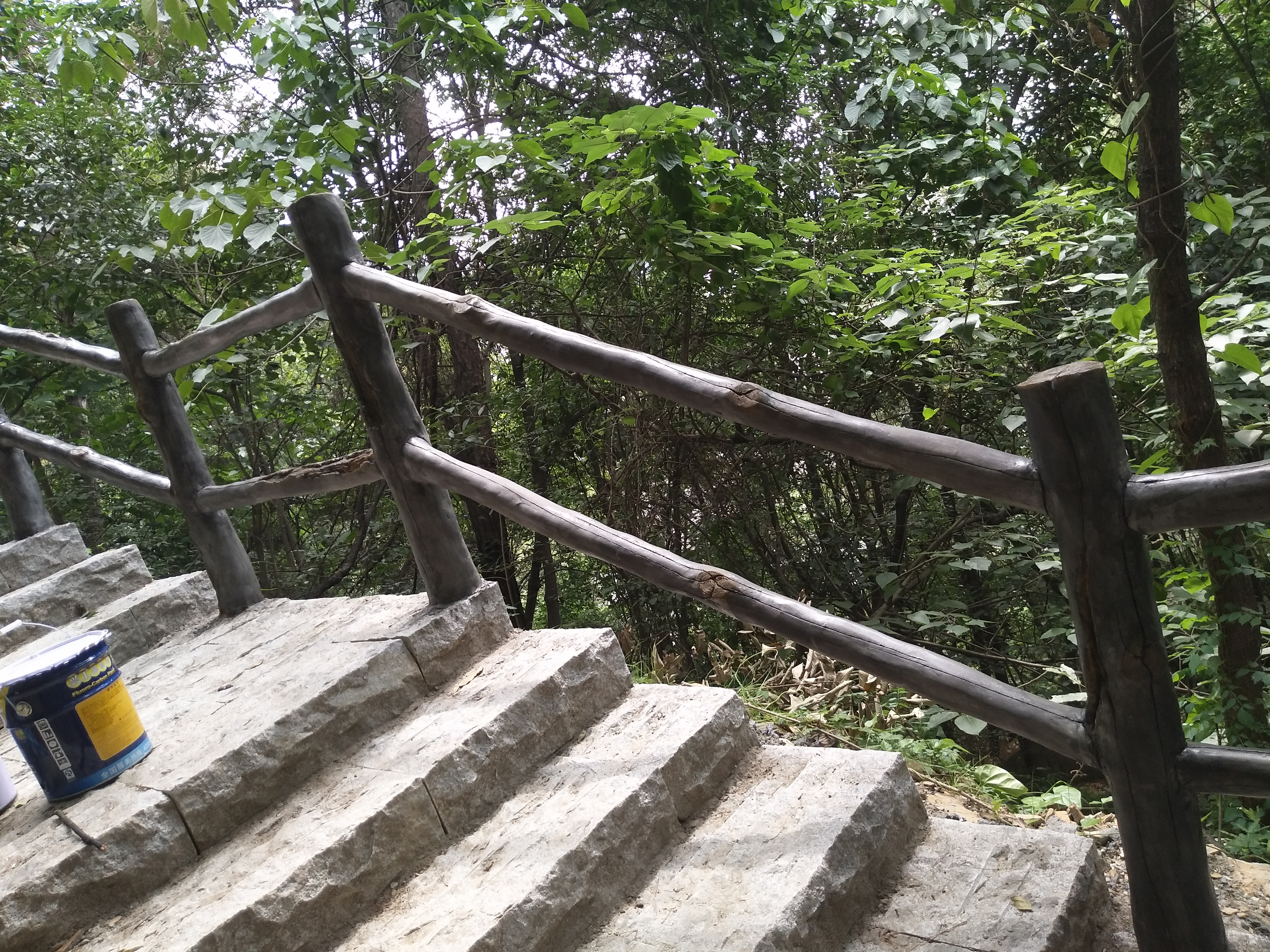 福建仿木栏杆，水泥仿木栏杆，仿树杈栏杆，仿木纹栏杆，树皮栏杆，仿竹栏杆