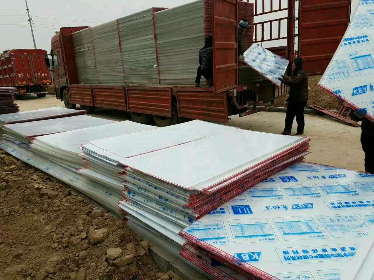 車棚、雨棚、溫室大棚陽光板工程，