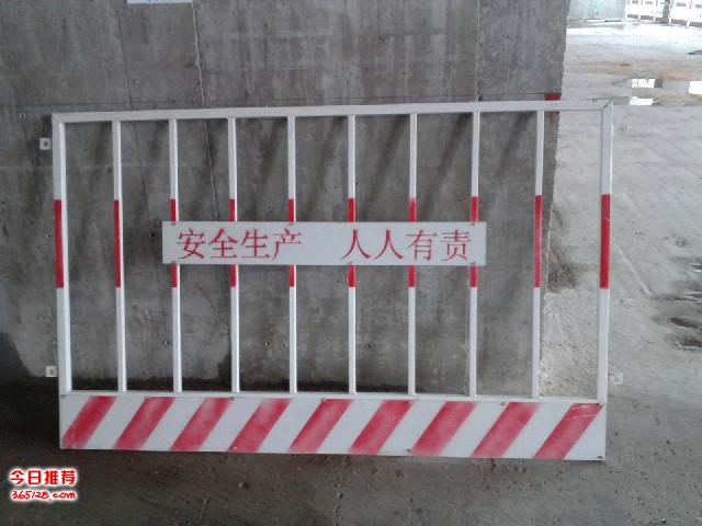 黃驊坑基護(hù)欄網(wǎng)圖片/黃驊坑基護(hù)欄網(wǎng)樣板圖 (2)