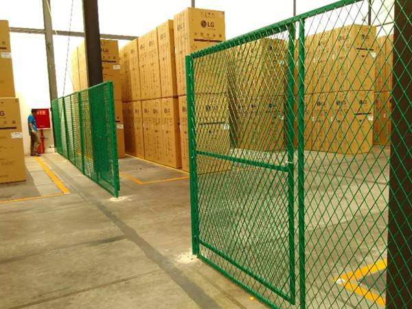 廠家直銷公路護欄網(wǎng)、橋梁防拋網(wǎng)、圖片/廠家直銷公路護欄網(wǎng)、橋梁防拋網(wǎng)、樣板圖 (2)