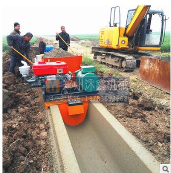 現(xiàn)澆式U型槽成型機(jī)圖片