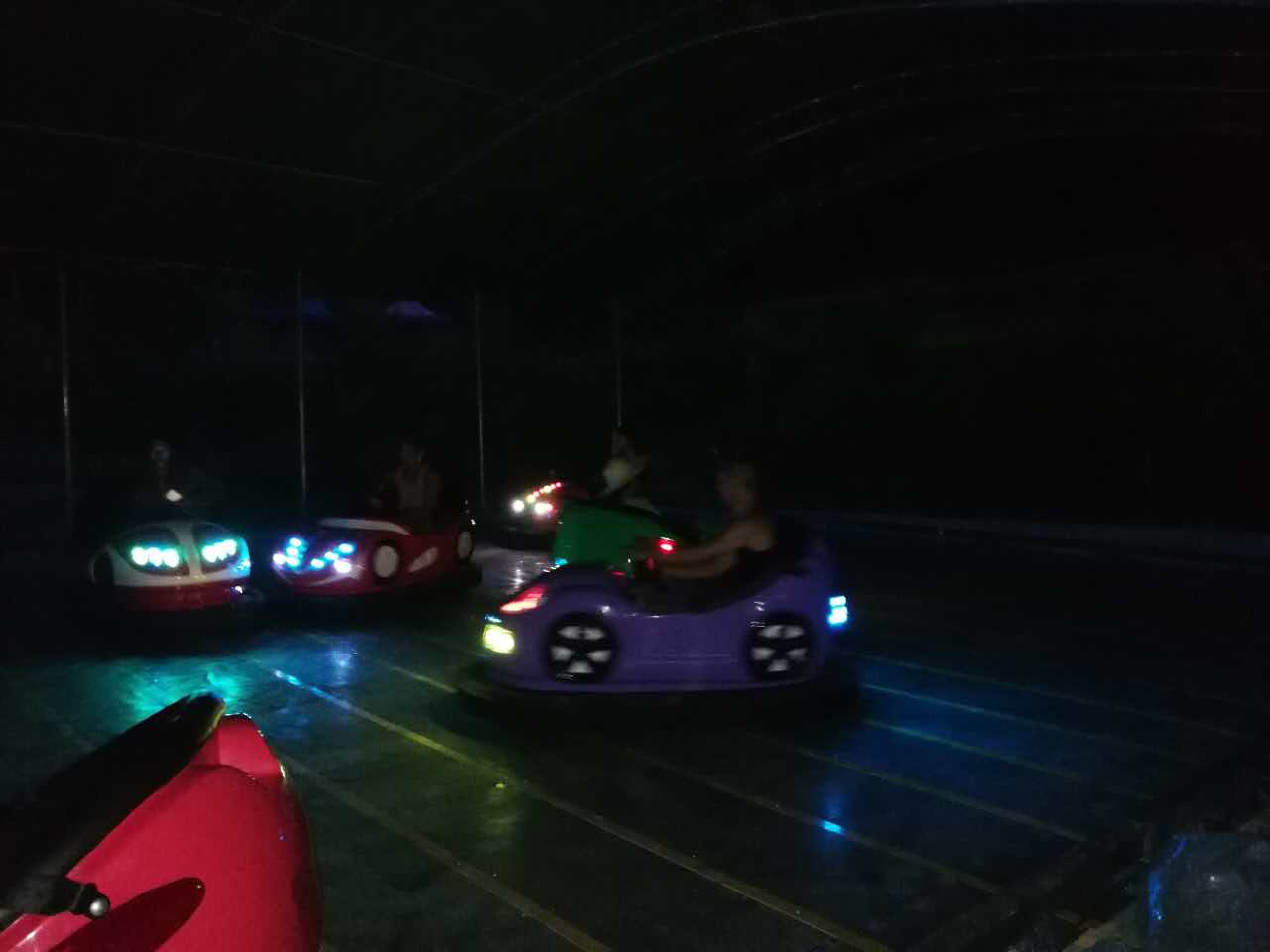 廣場碰碰車圖片/廣場碰碰車樣板圖 (1)