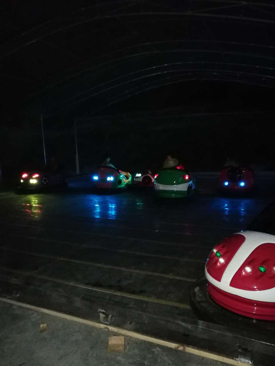 廣場碰碰車圖片/廣場碰碰車樣板圖 (2)