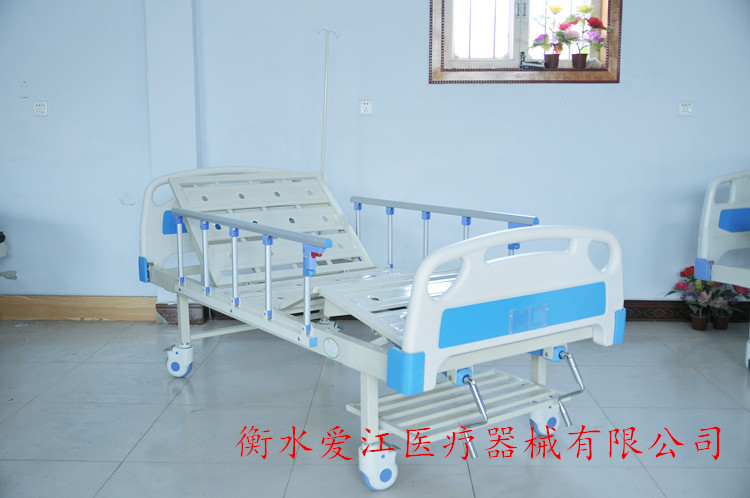 病床床檔折疊護(hù)欄 防摔床檔醫(yī)用床圖片/病床床檔折疊護(hù)欄 防摔床檔醫(yī)用床樣板圖 (3)
