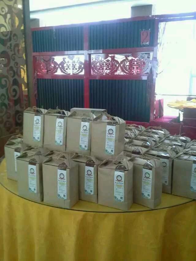 石磨面粉圖片/石磨面粉樣板圖 (2)