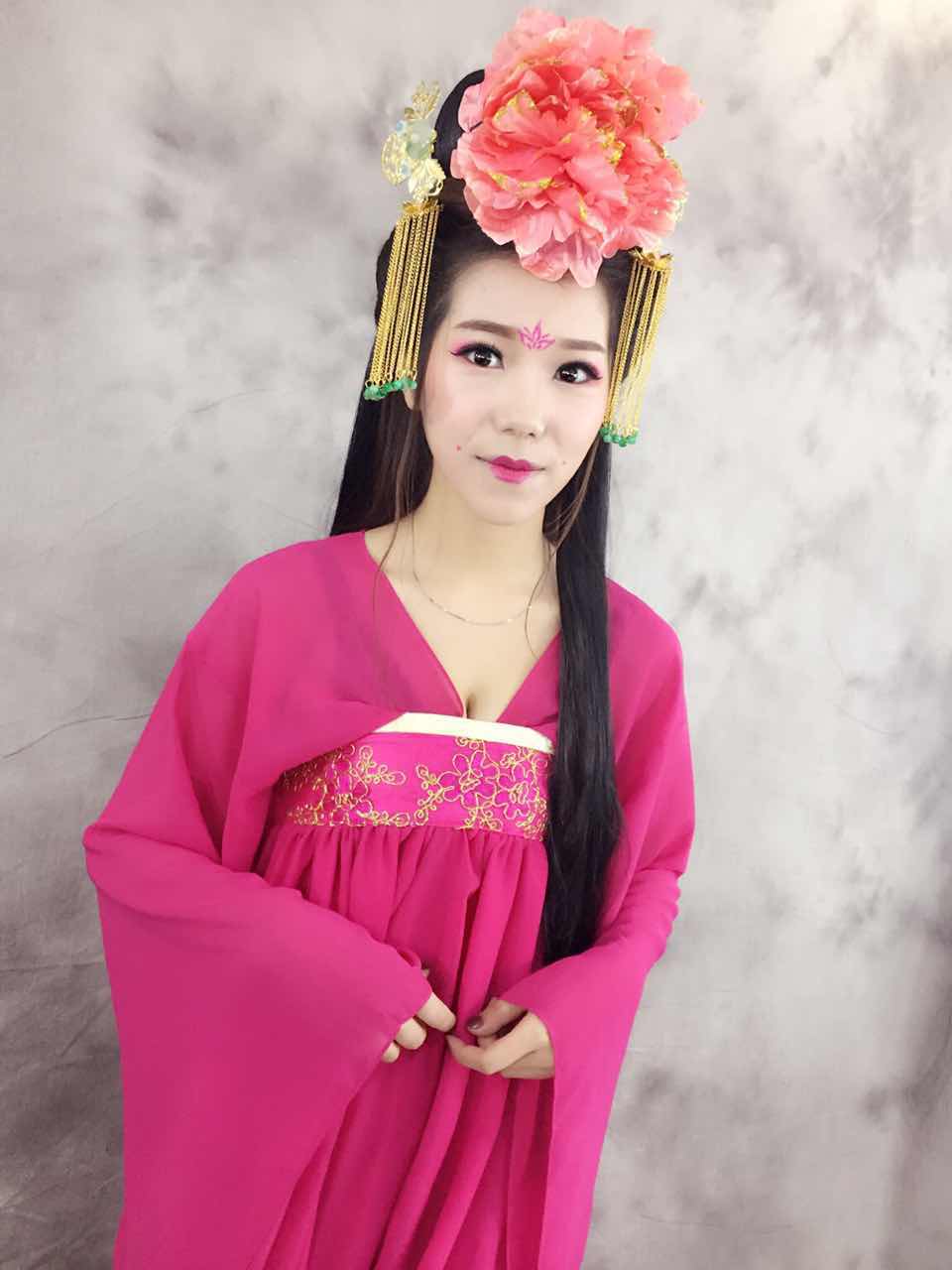 化妝培訓(xùn)學(xué)校圖片/化妝培訓(xùn)學(xué)校樣板圖 (2)
