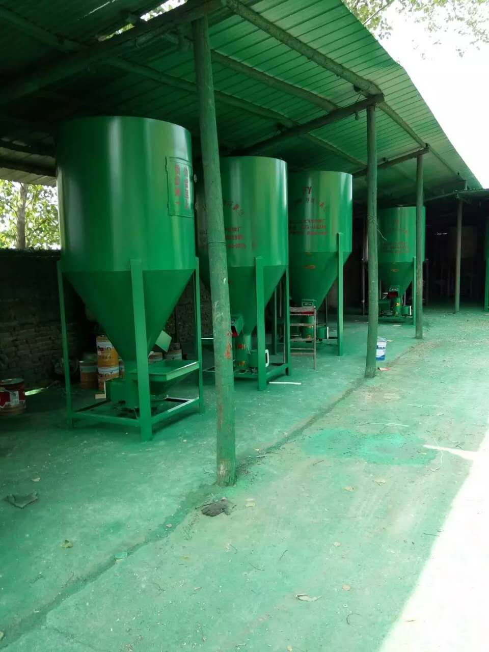滄州飼料攪拌機(jī)廠家圖片/滄州飼料攪拌機(jī)廠家樣板圖 (4)