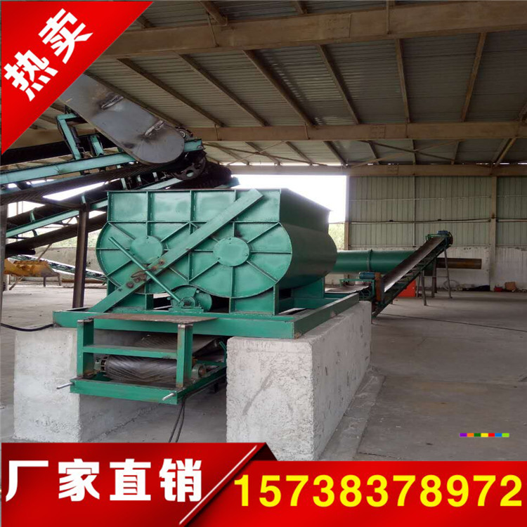 新型有機(jī)肥生產(chǎn)線(xiàn)、高壓成型壓塊機(jī)圖片