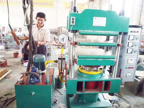 硫化機_橡膠硫化機_100噸手動圖片/硫化機_橡膠硫化機_100噸手動樣板圖 (4)