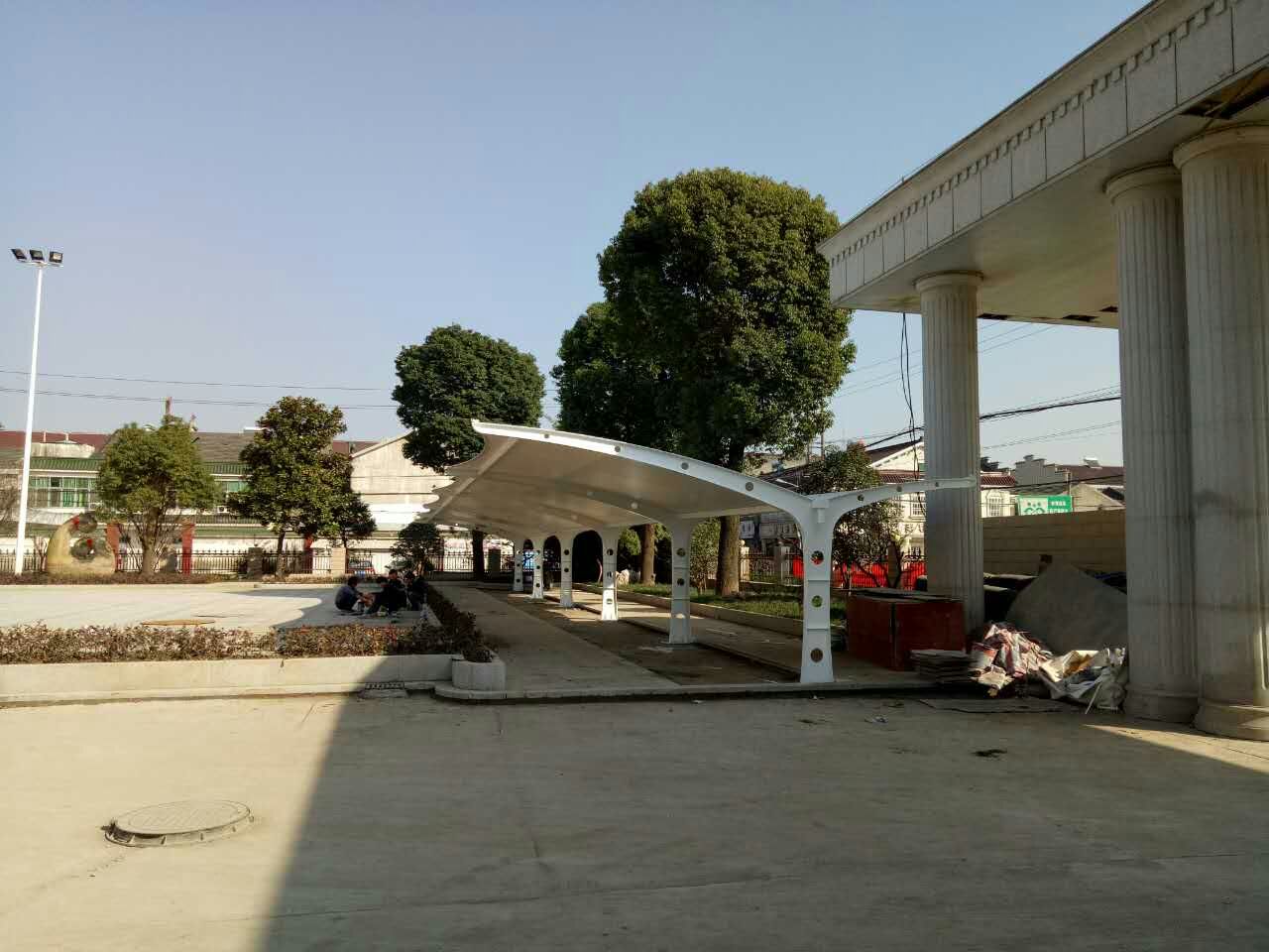 膜結(jié)構(gòu)車棚安裝圖片/膜結(jié)構(gòu)車棚安裝樣板圖 (3)