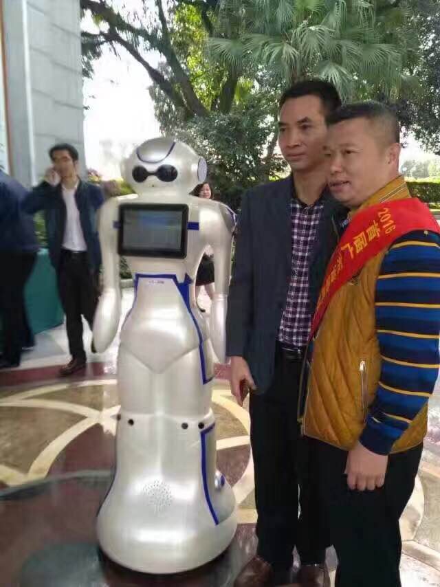 新款迎賓導(dǎo)購(gòu)機(jī)器人三代出售可租賃圖片/新款迎賓導(dǎo)購(gòu)機(jī)器人三代出售可租賃樣板圖 (2)