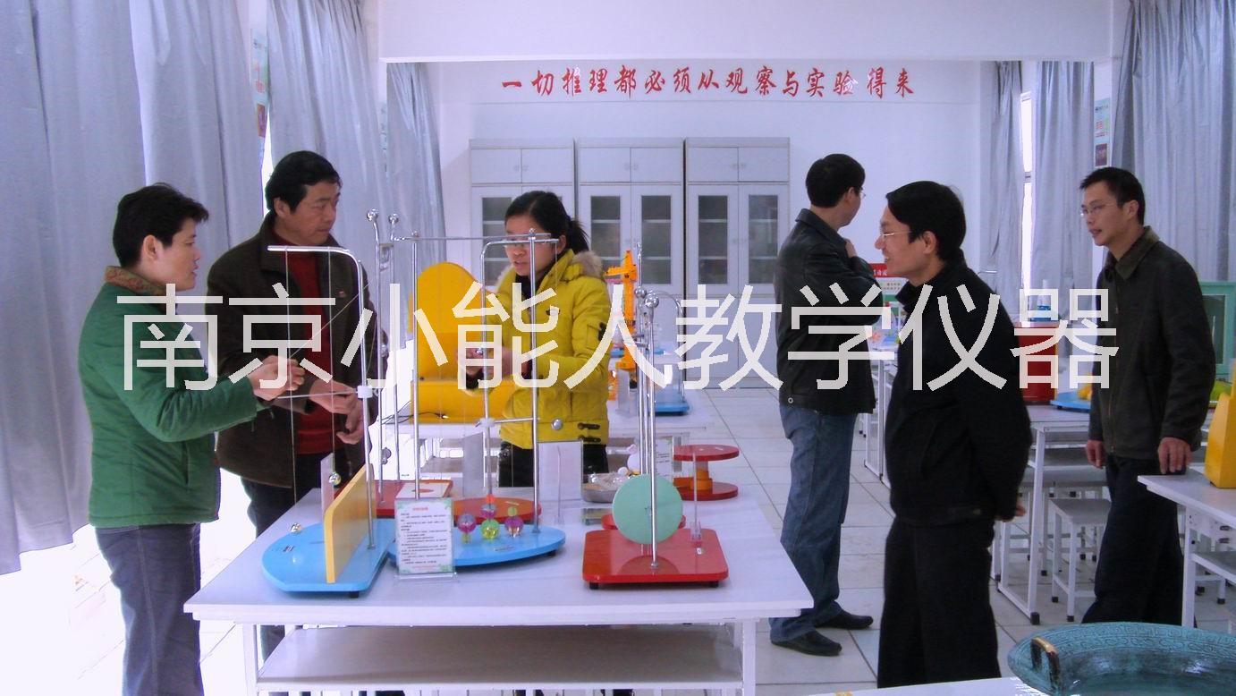 探究實(shí)驗(yàn)室圖片/探究實(shí)驗(yàn)室樣板圖 (3)