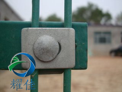 雙邊護欄網(wǎng)報價耀佳護欄價格圖片/雙邊護欄網(wǎng)報價耀佳護欄價格樣板圖 (4)