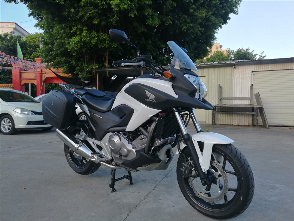 出售【碣石騎行者機(jī)車】12年本田NC700X