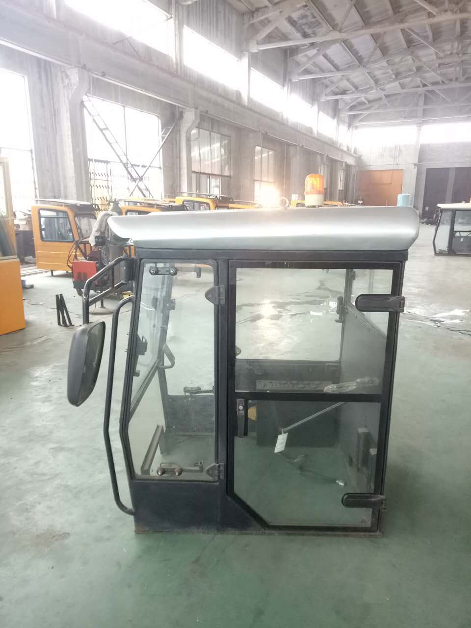 植保機(jī)械駕駛室圖片