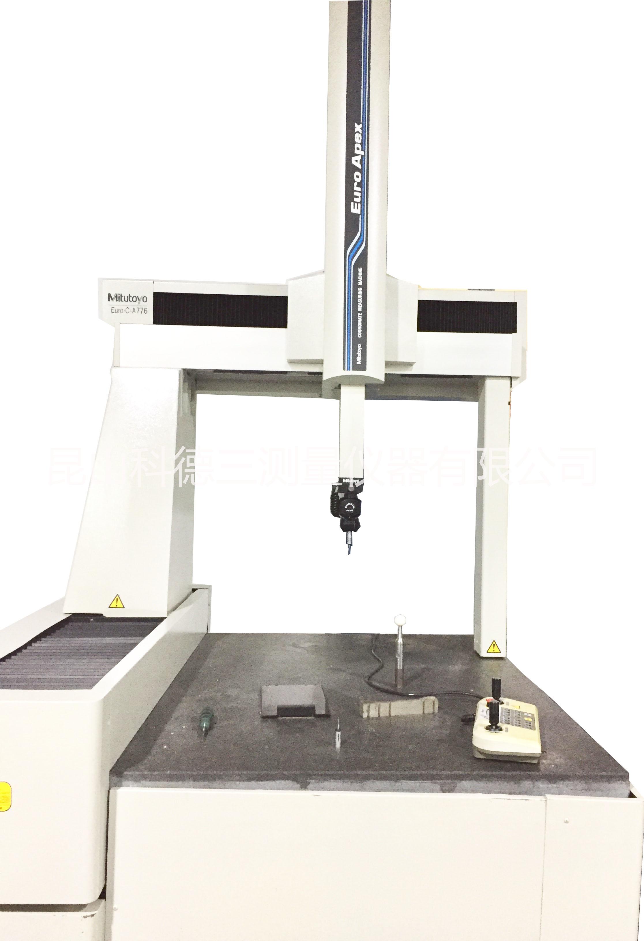 低价供应二手日本三丰mitotoyo全自动三坐标测量机 二手日本三丰全自动三坐标图片