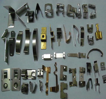 水電設(shè)備配件 五金沖壓件 水電配件 電子配件圖片