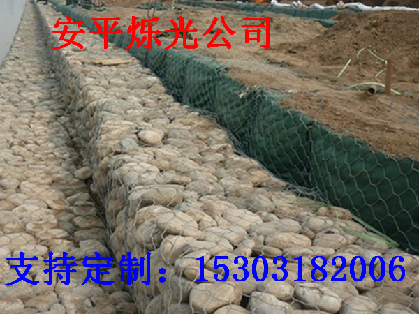 生態(tài)格賓網(wǎng)圖片/生態(tài)格賓網(wǎng)樣板圖 (2)
