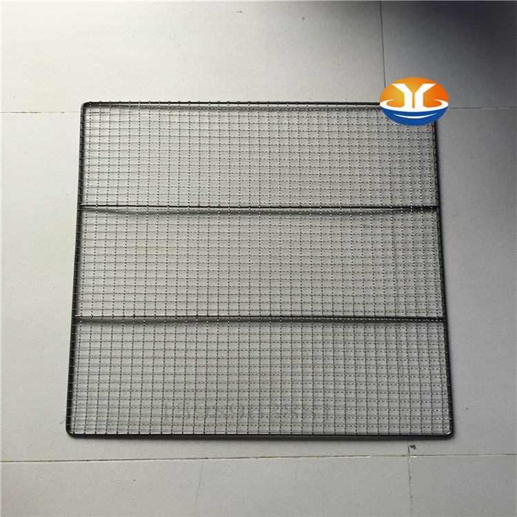 阿里塑膠件噴油夾具網(wǎng)盤圖片