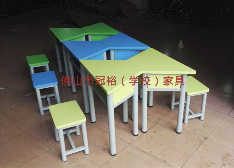 學(xué)生課桌椅彩色梯形兒童學(xué)習(xí)桌圖片/學(xué)生課桌椅彩色梯形兒童學(xué)習(xí)桌樣板圖 (4)