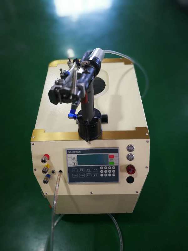 華科智源自動(dòng)拉釘機(jī)、自動(dòng)上料拉釘機(jī)