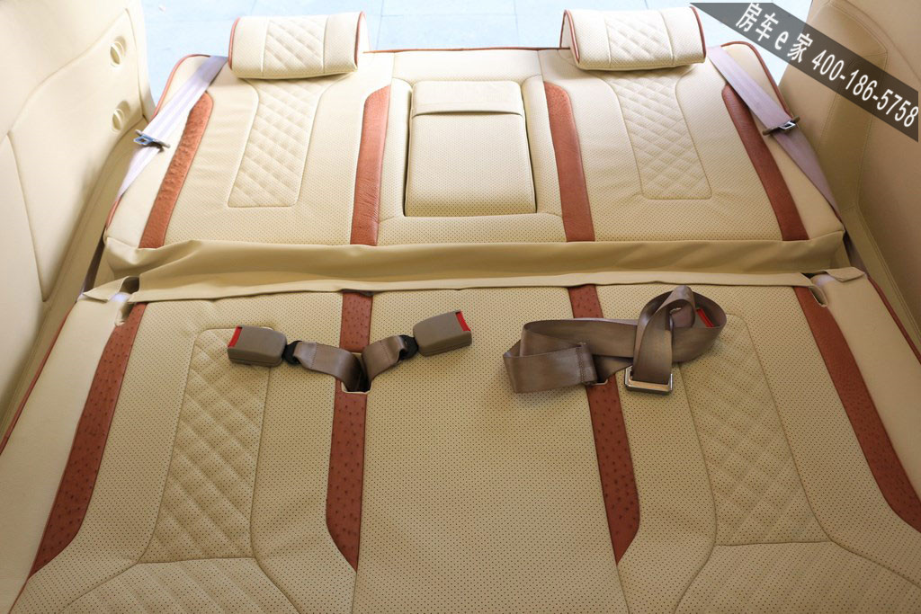 奔馳v級(jí)改裝商務(wù)車圖片